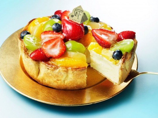 s_PABLO_826T_yoko_02