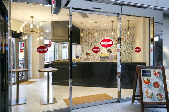 s_170322napolishop01A Gourmet Biz-グルメビズ-