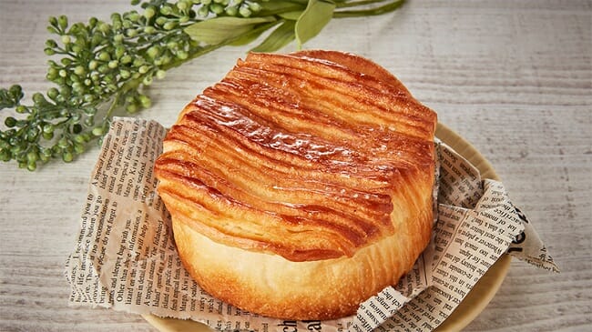 ローソンストア100 4月の新商品 Vlバターフレーキ 100ロール いちご などが続々登場 Gourmet Biz グルメビズ