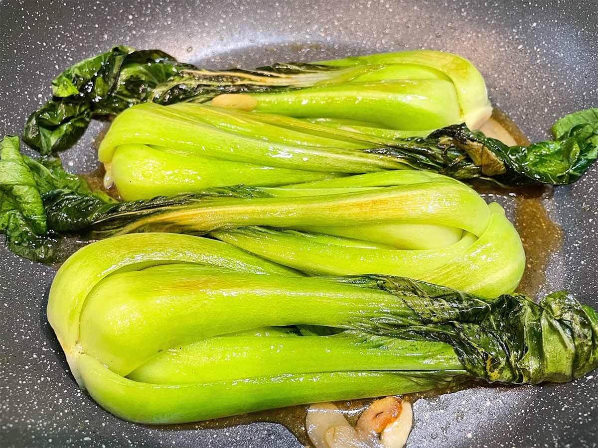 加藤綾菜さんの青梗菜のステーキ