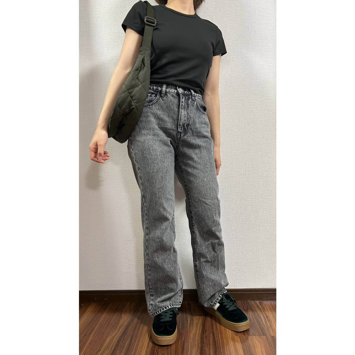 GU「ベロアスニーカー」