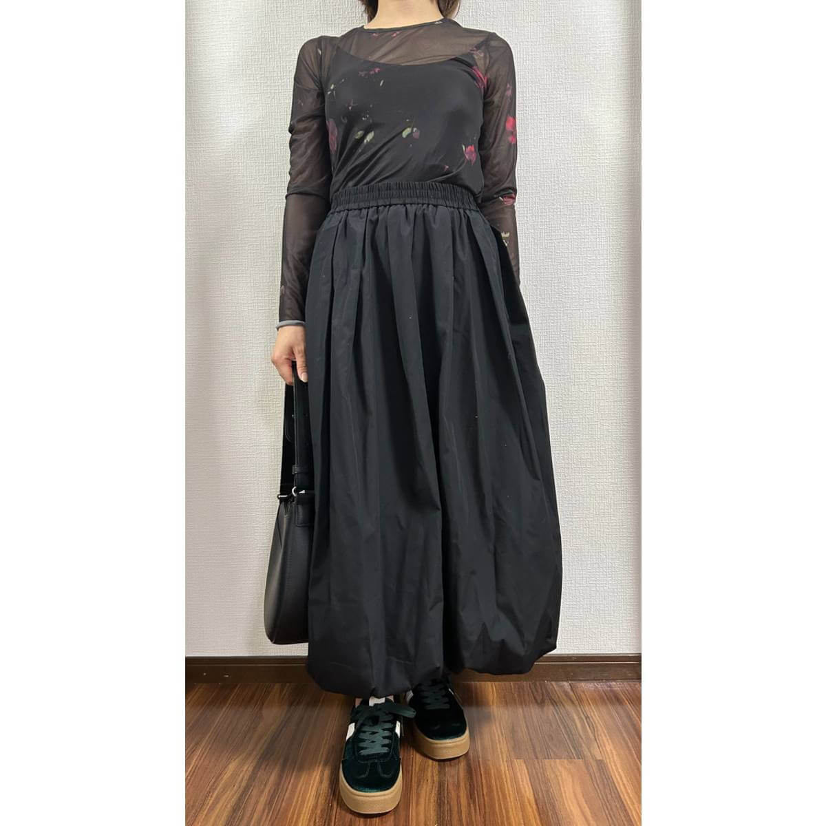 GU「ベロアスニーカー」