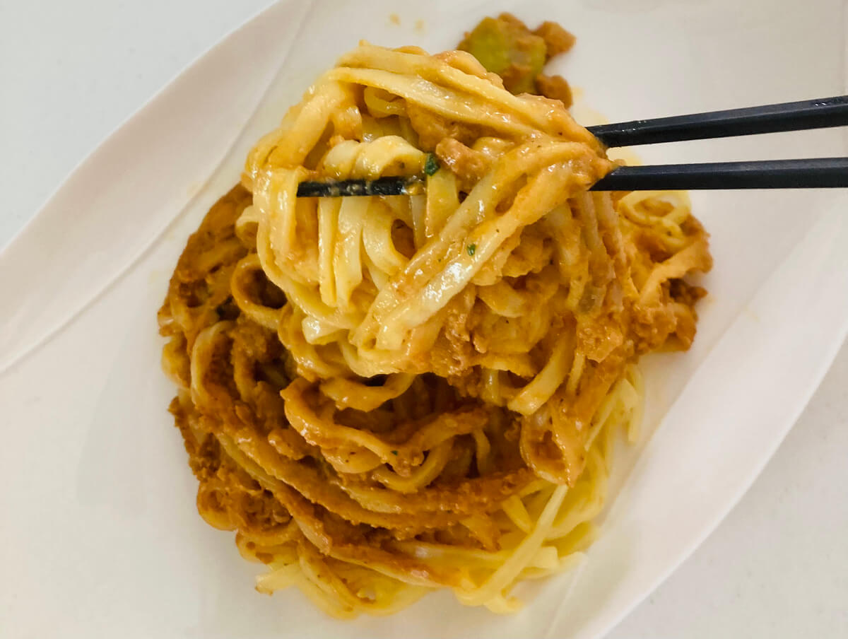 ローソン「花椒香る汁なし担々麺」