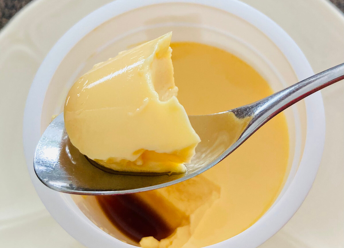 ローソン「卵・牛乳・砂糖のみで仕立てたカスタードプリン」