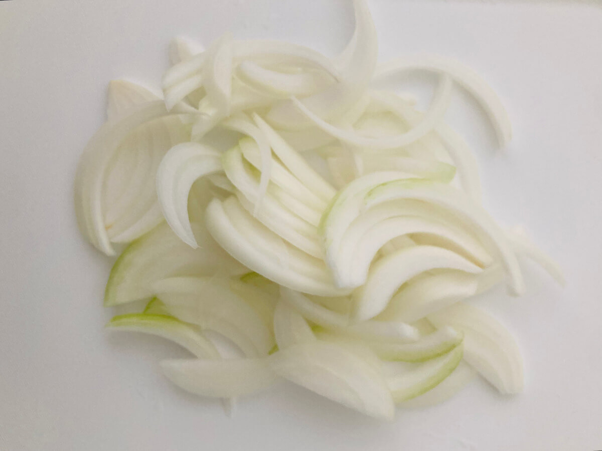 山本ゆり「鶏とじゃがいもの塩ダレ煮」