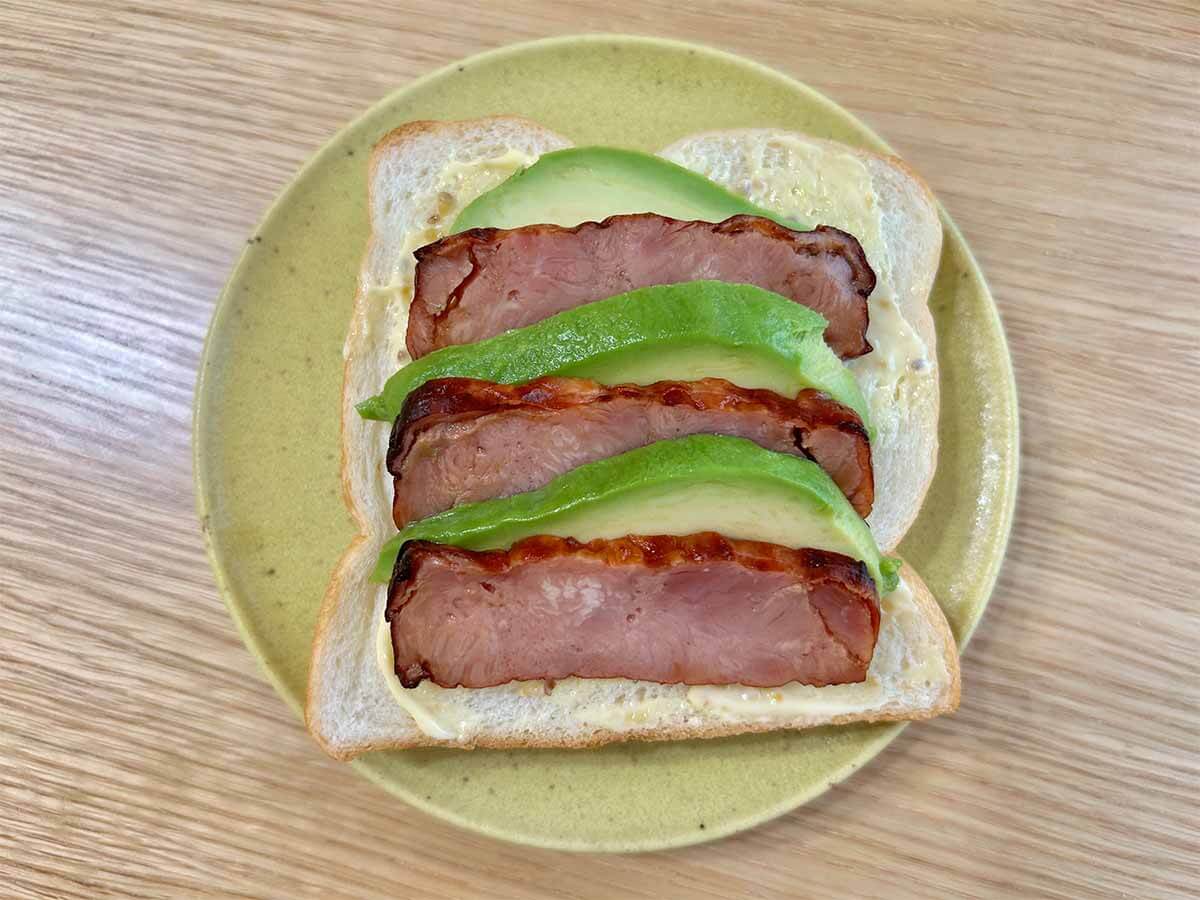 木村拓哉の「焼豚とアボカドのピザトースト」