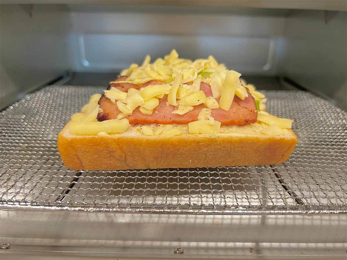 木村拓哉の「焼豚とアボカドのピザトースト」