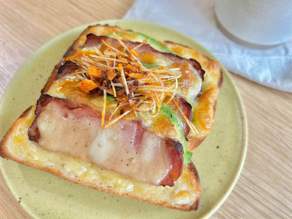 木村拓哉の「焼豚とアボカドのピザトースト」