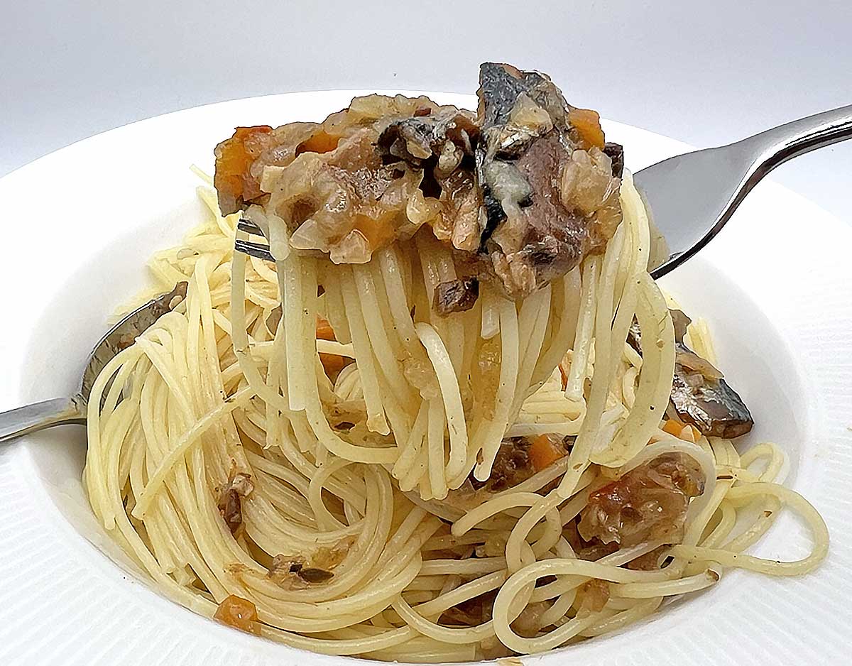 洋麺屋ピエトロ「絶望スパゲティ いわしと香味野菜のペペロンチーノ」