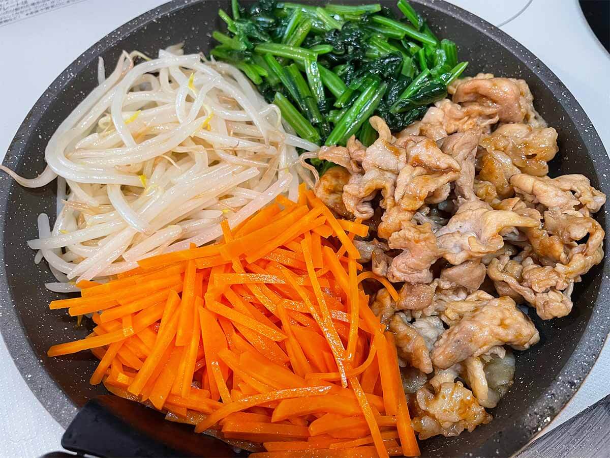 フライパンひとつでビビンバ