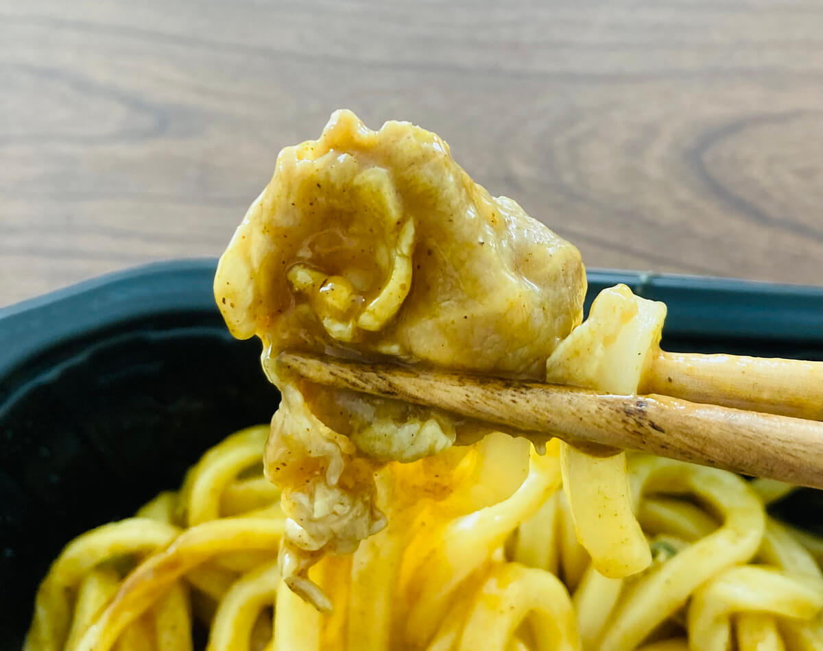 セブンイレブン「大盛汁なしカレーうどん」