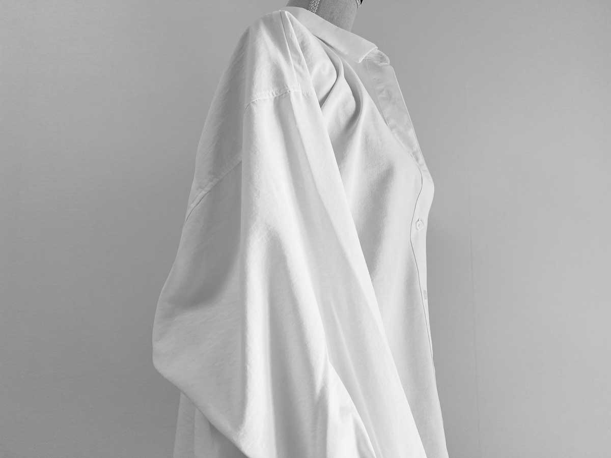 GU「ドルマンスリーブシャツ」が大人気