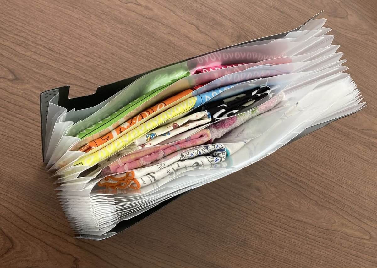 ダイソー「ドキュメントスタンド」