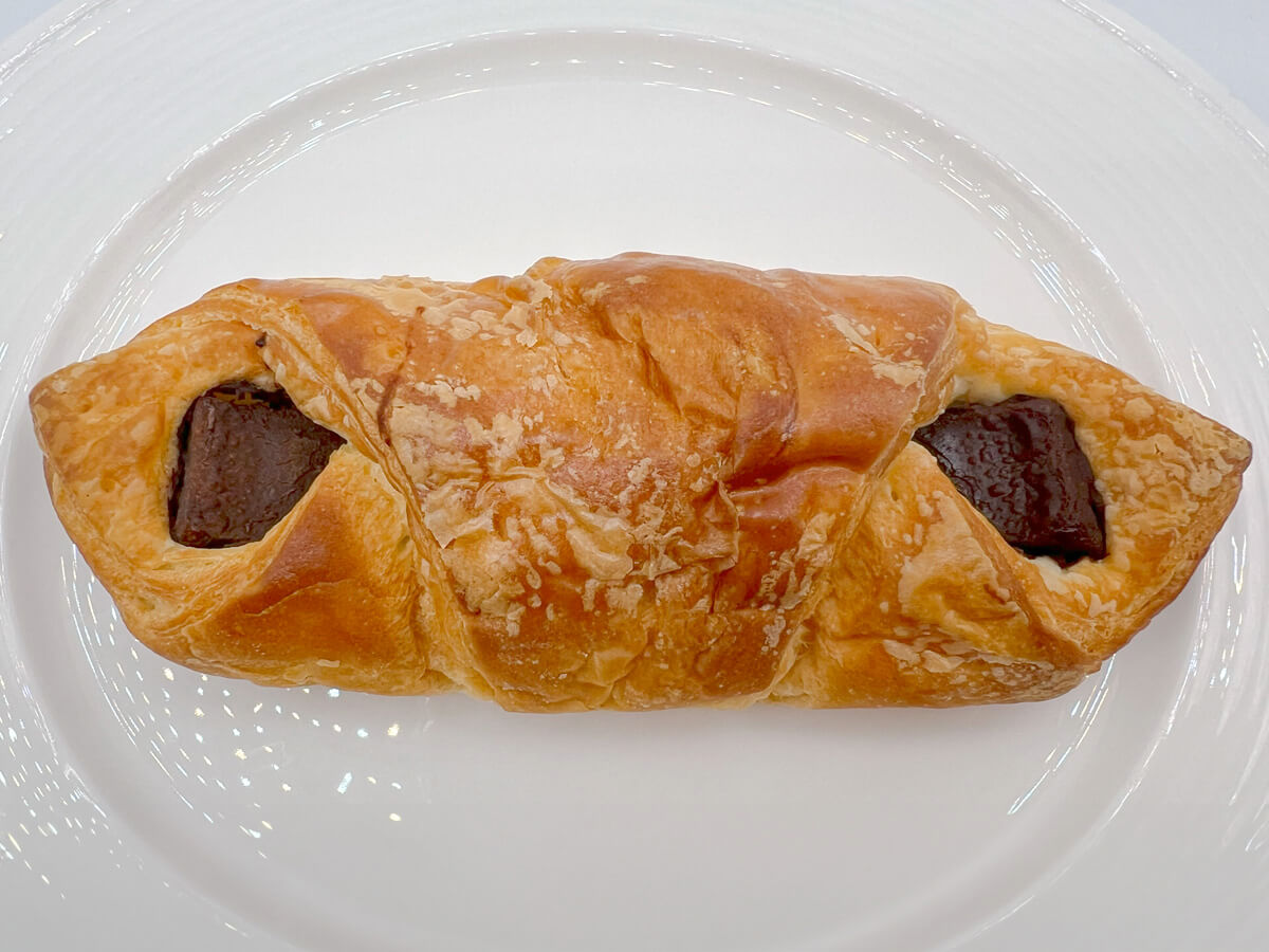 「サタプラ」で絶賛されたファミマ「発酵バター香るチョコクロワッサン」が話題！