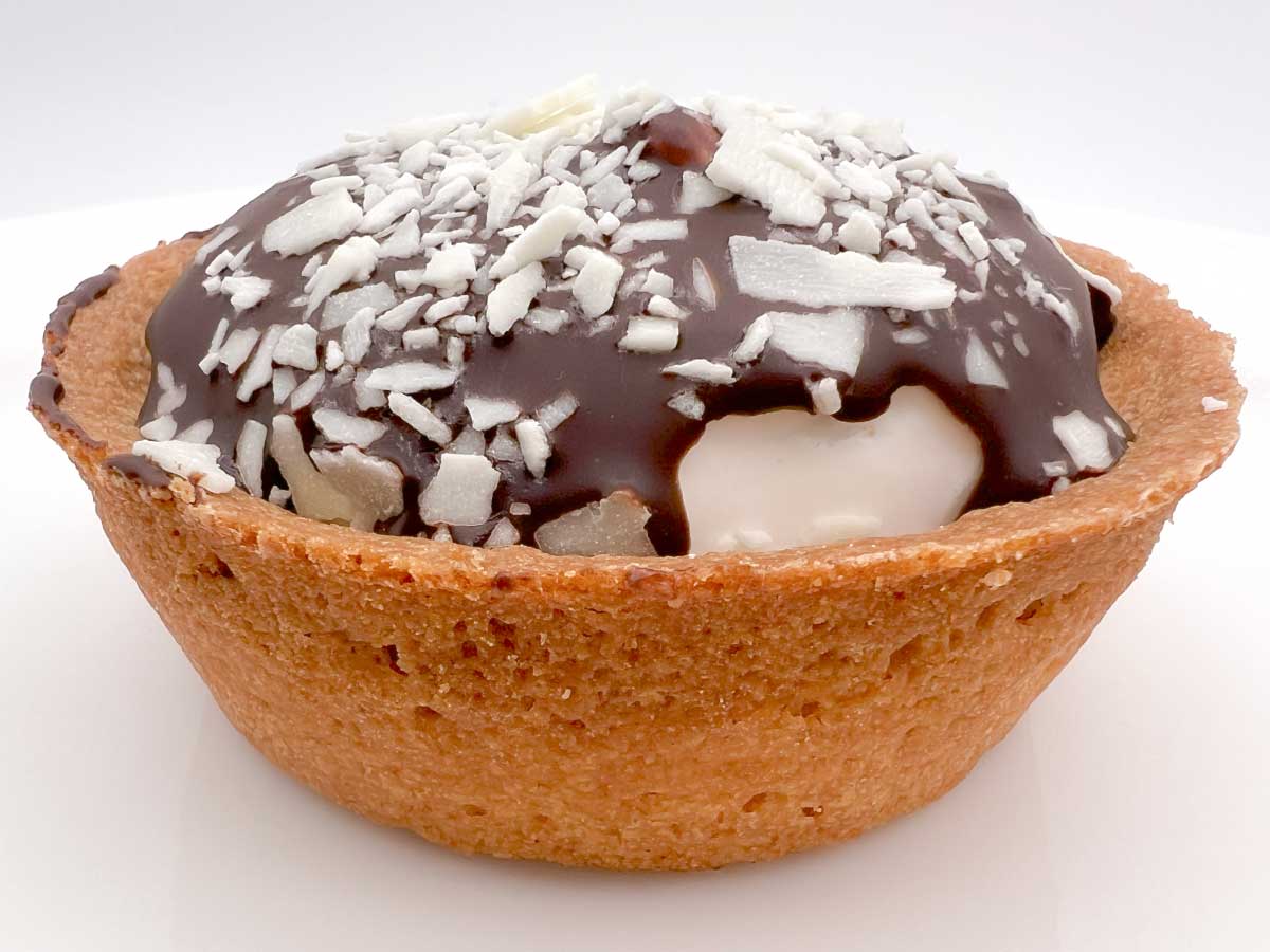 ギャル曽根考案のローソン「ふわとろマシュマロタルト（生キャラメルソース入）」が話題！