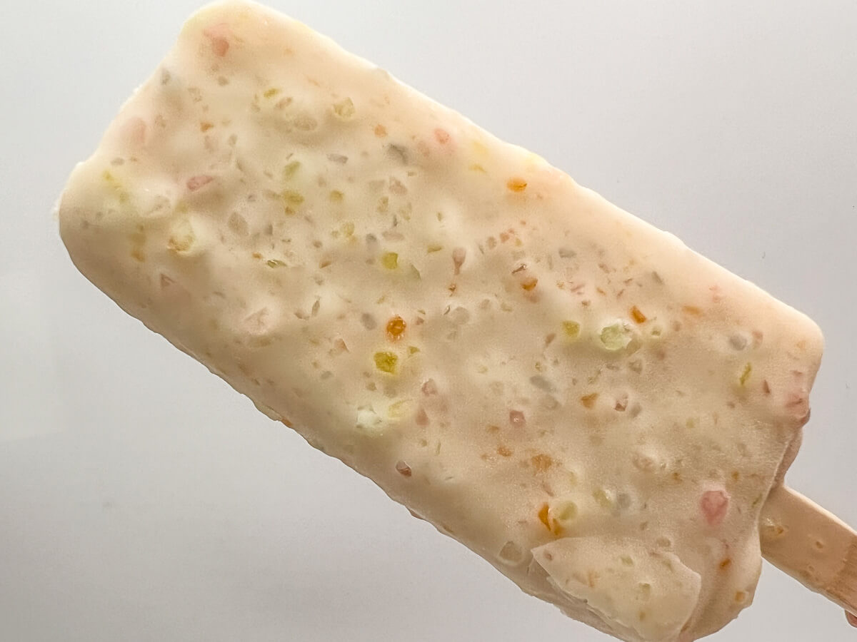 ファミマ「アンデイコ サクマドロップスアイスバー」が話題！