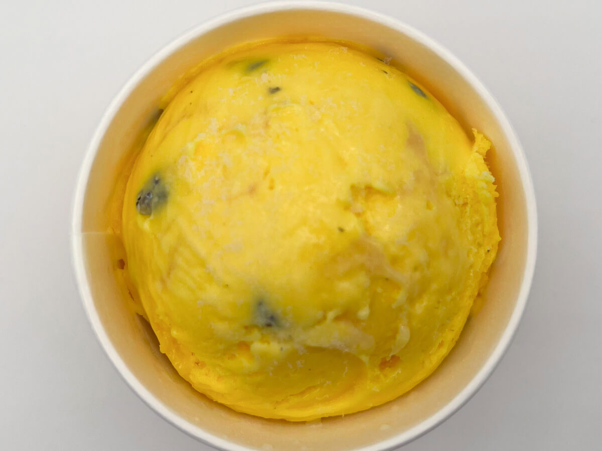 サーティワン「月夜のおさつバター 黒ごま入り」が話題！