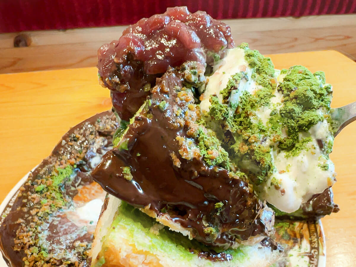 コメダ珈琲店「シロノワール ブラックモンブラン-宇治抹茶仕立て-」