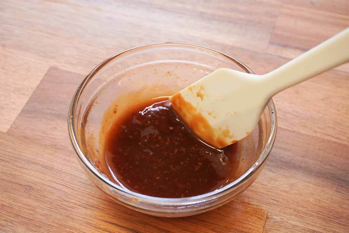 和田明日香さん「チーズつくね みそ照り焼きソース」