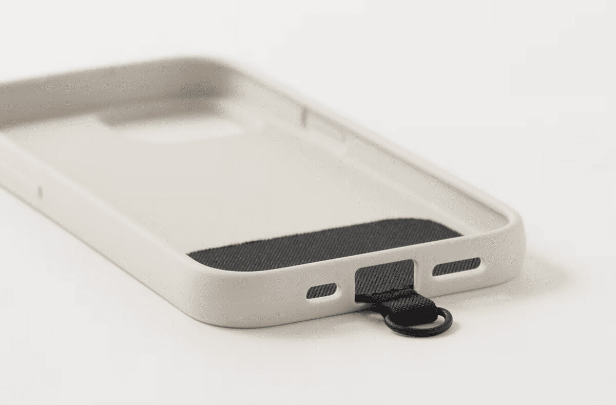 無印良品「再生TPU　スマートフォンケース」