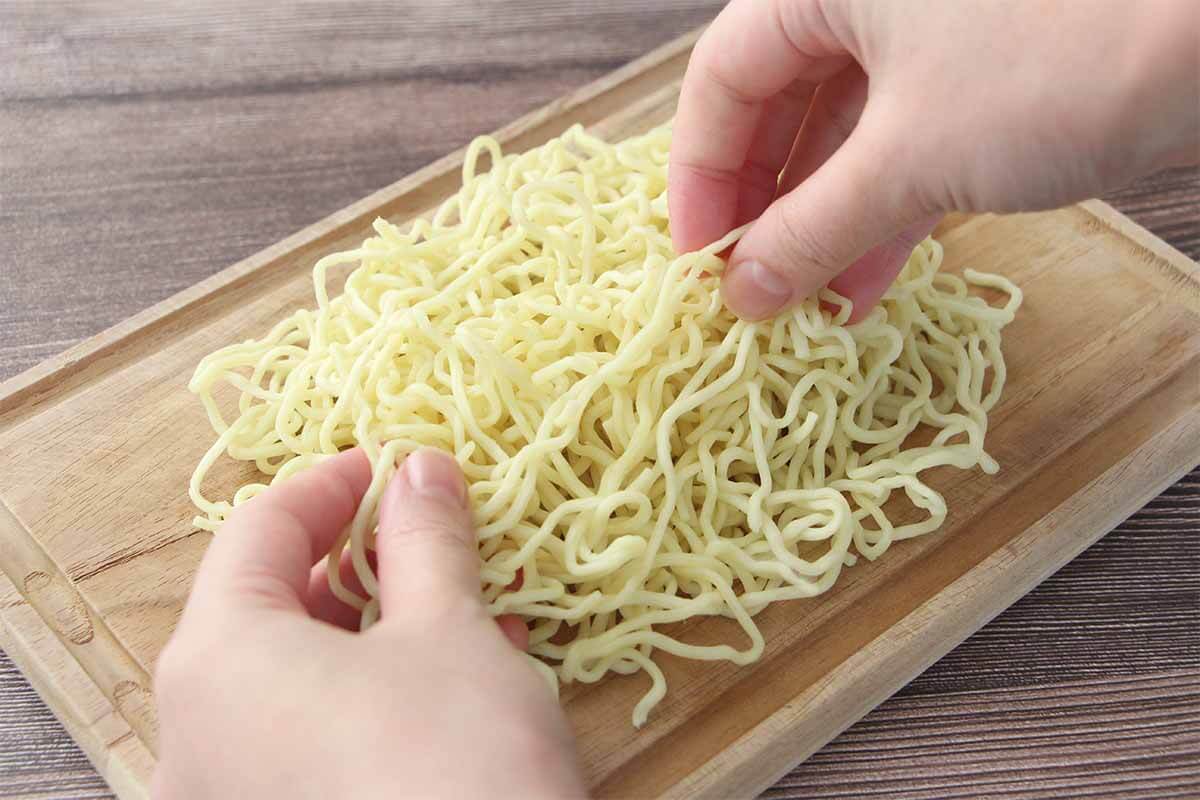 栗原はるみさん「豚肉と小松菜のあんかけ焼きそば」