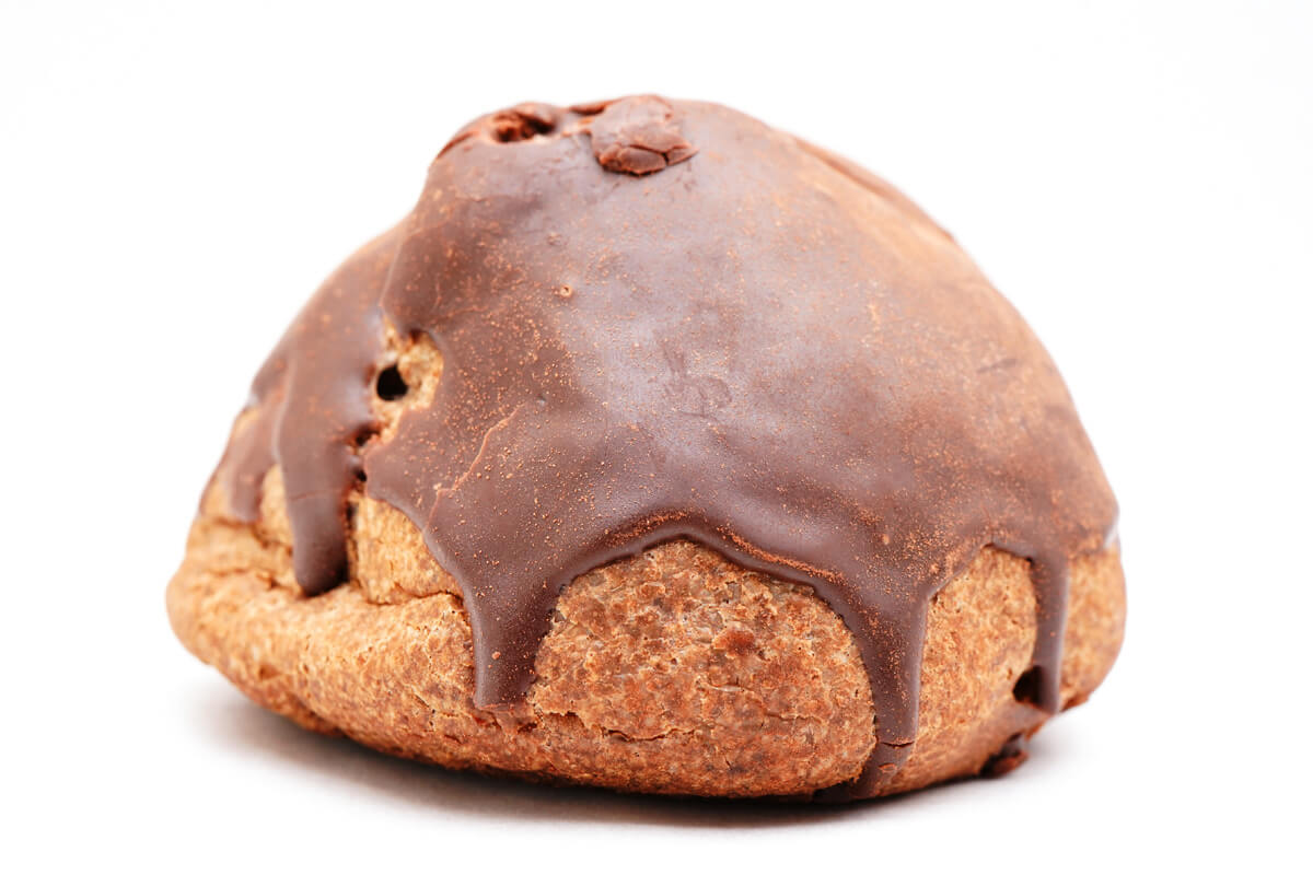 ローソン「カカオ薫るショコラトリュフシュー」