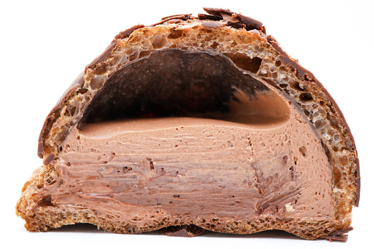 ローソン「カカオ薫るショコラトリュフシュー」