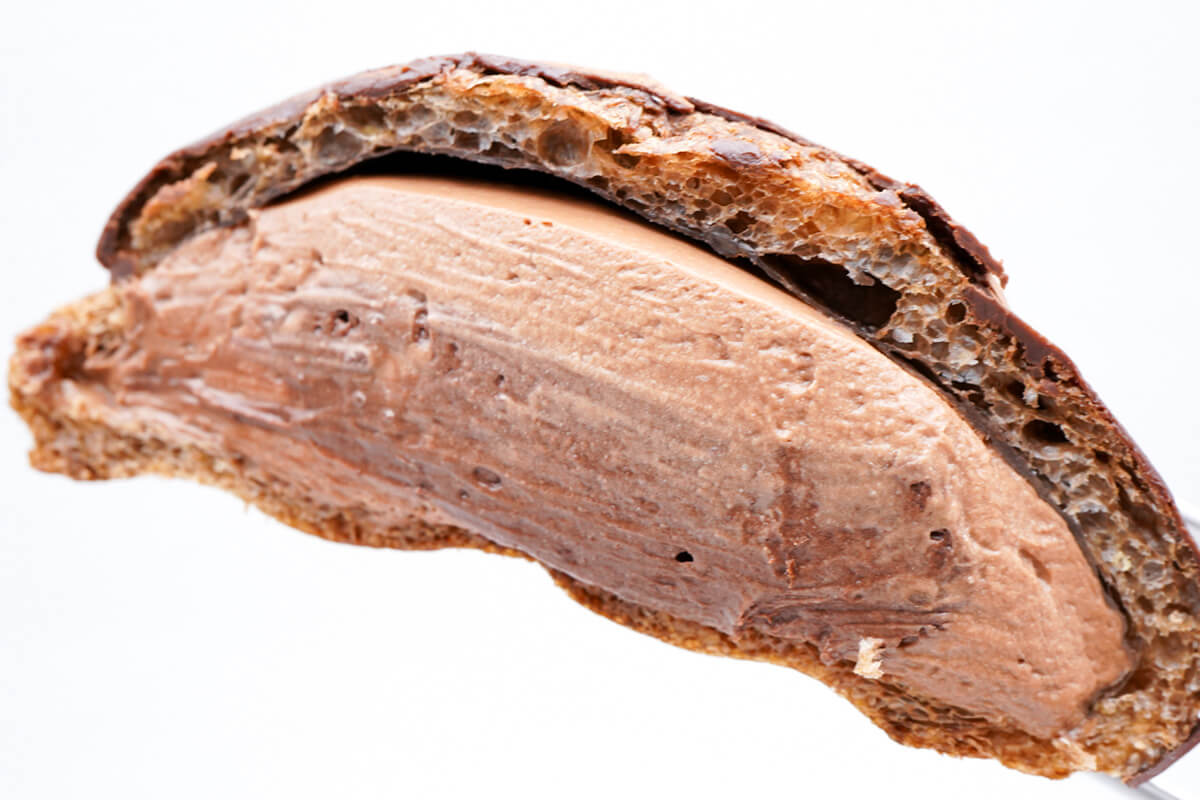 ローソン「カカオ薫るショコラトリュフシュー」