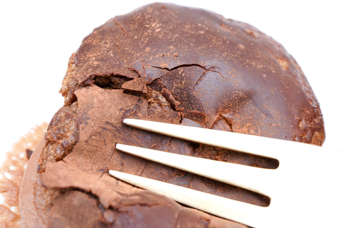 ローソン「カカオ薫るショコラトリュフシュー」