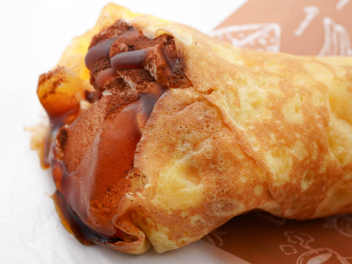 ファミマ「焼きりんごミルフィーユクレープ」