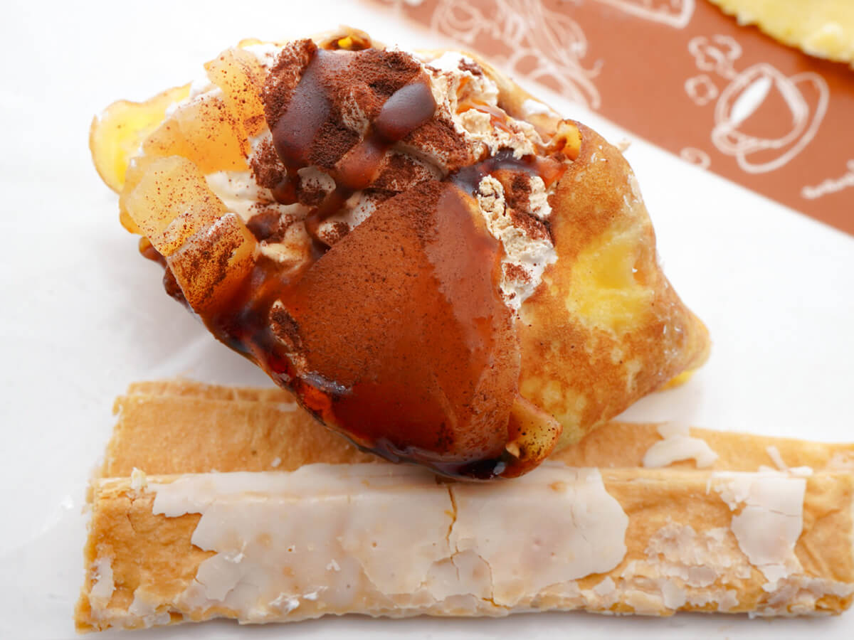 ファミマ「焼きりんごミルフィーユクレープ」