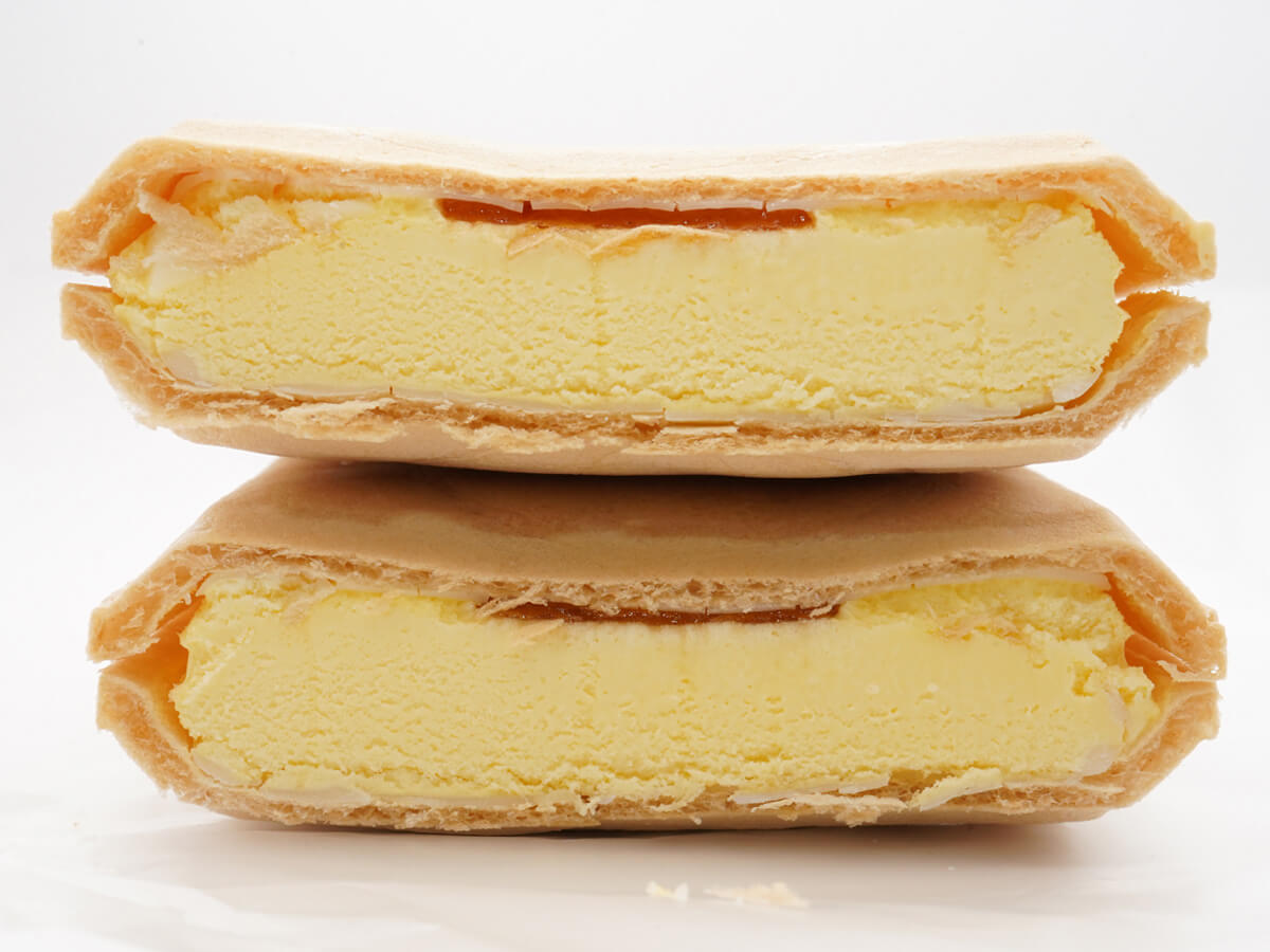 セブンイレブン「7プレミアム アップルパイモナカ」