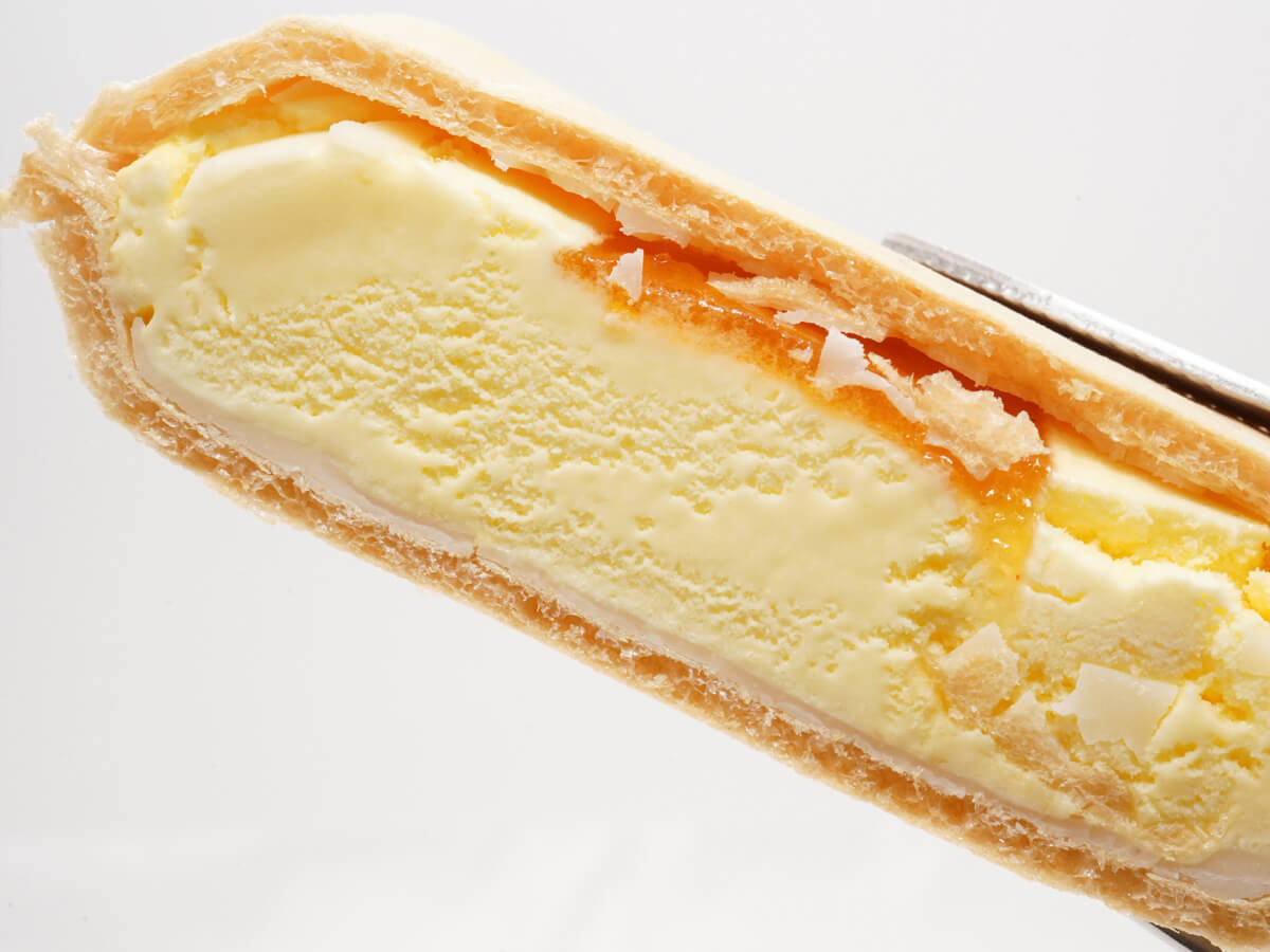 セブンイレブン「7プレミアム アップルパイモナカ」