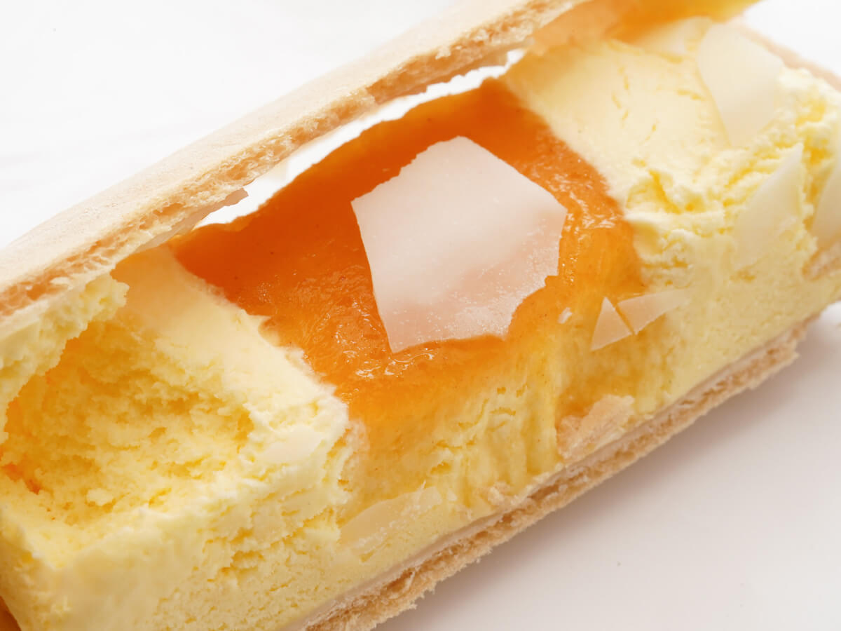 セブンイレブン「7プレミアム アップルパイモナカ」