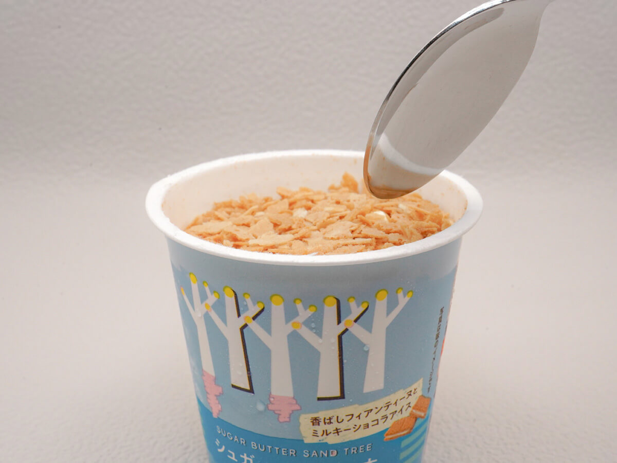 セブンイレブン限定「シュガーバターの木アイス」