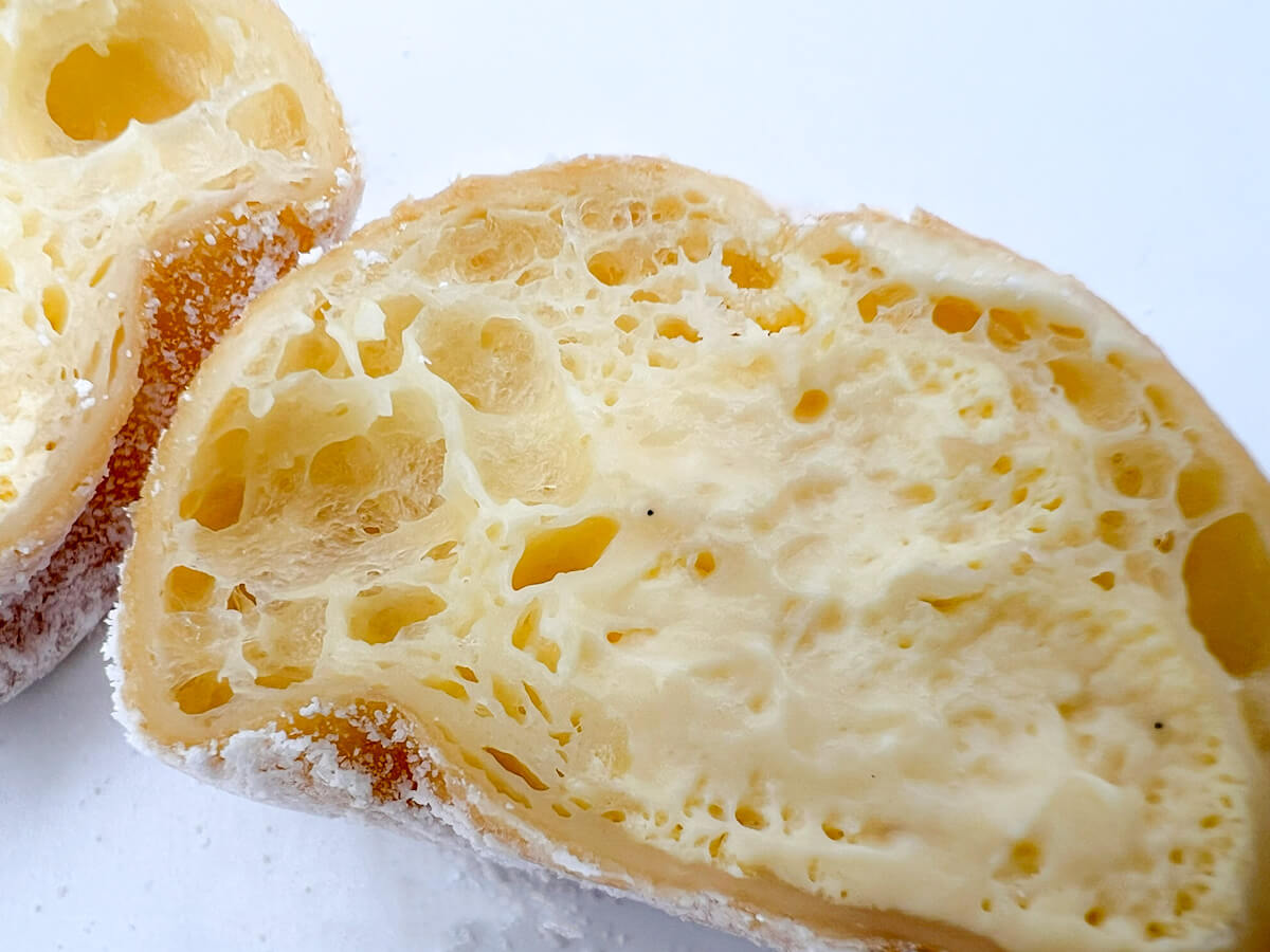 ファミリマート「モッチ生ドーナツ（カスタードホイップ）3個入」