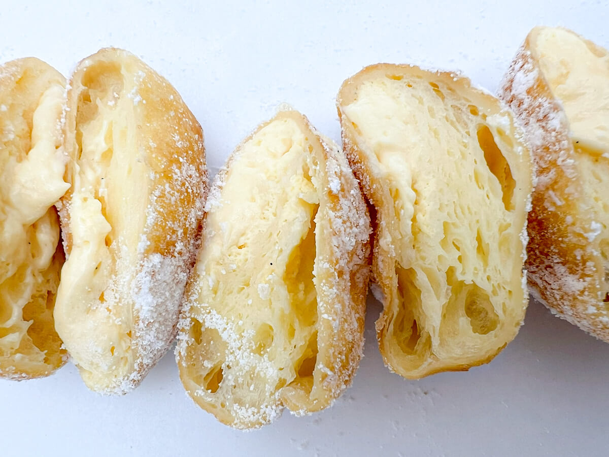 ファミリマート「モッチ生ドーナツ（カスタードホイップ）3個入」