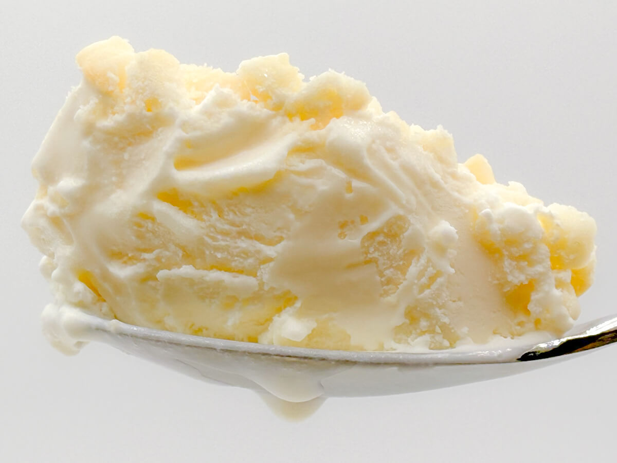 森永乳業「MOW PRIME 白いクッキー&クリーム」