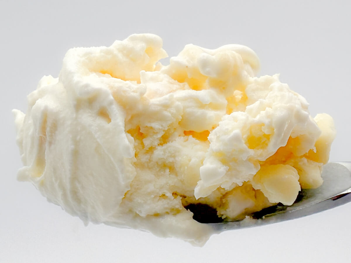 森永乳業「MOW PRIME 白いクッキー&クリーム」