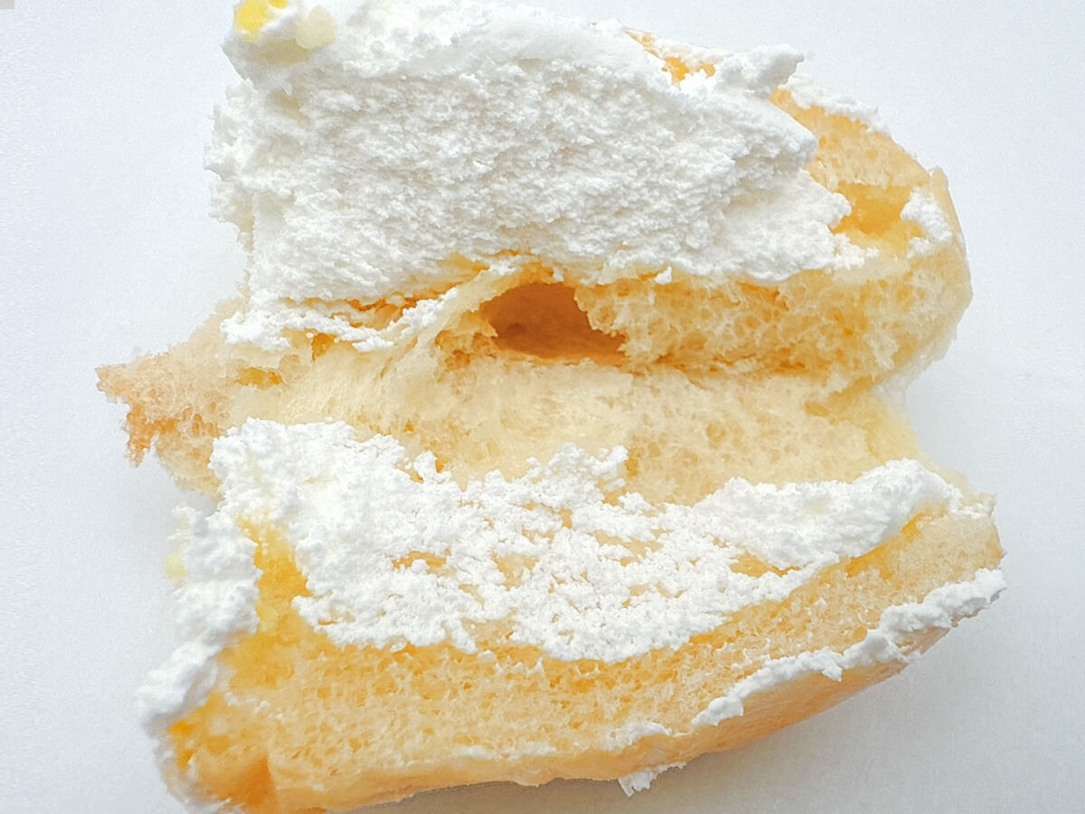 ローソン「MILKふんわりホイップロール」