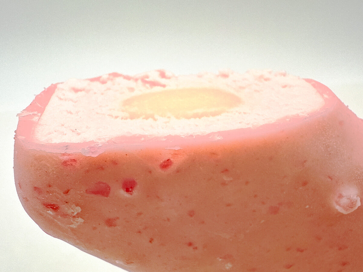 セブンイレブン限定「サクマ製菓 いちご みるくアイスバー」