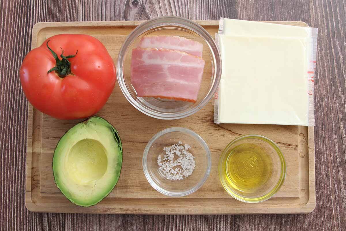 平野レミさん「アボカド・アッチッチーズ」