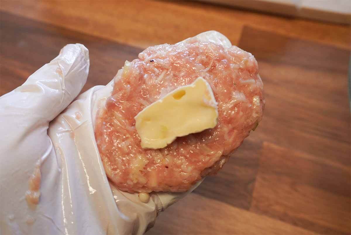 和田明日香さん「チーズつくね みそ照り焼きソース」