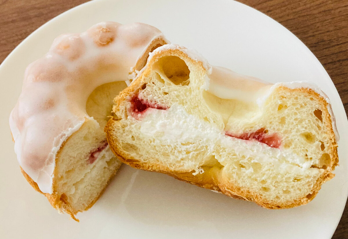 セブンイレブン「紅ほっぺ苺使用 デニッシュマウンテン」