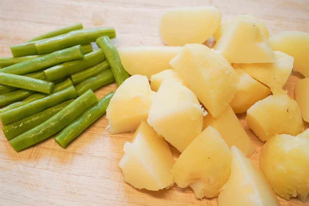 タサン志麻さん「カリカリじゃがいもと鶏のソテー」