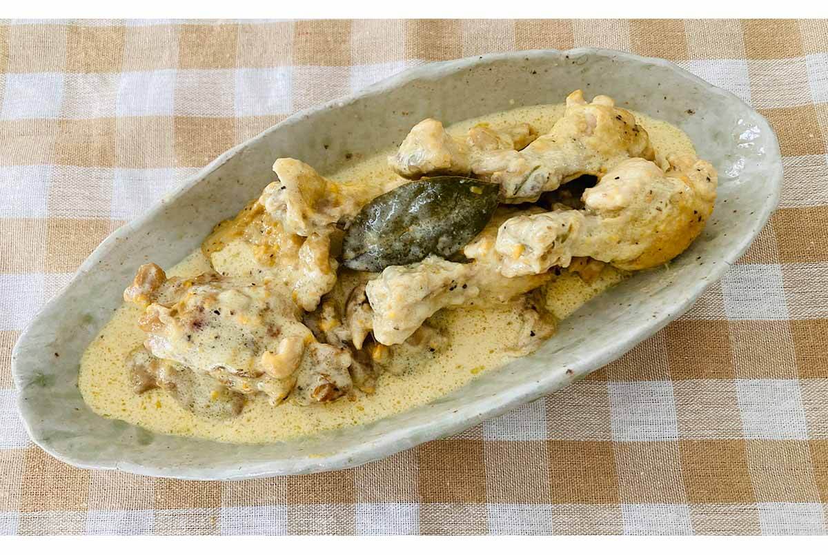 タサン志麻さん「鶏のマスタード煮込み」