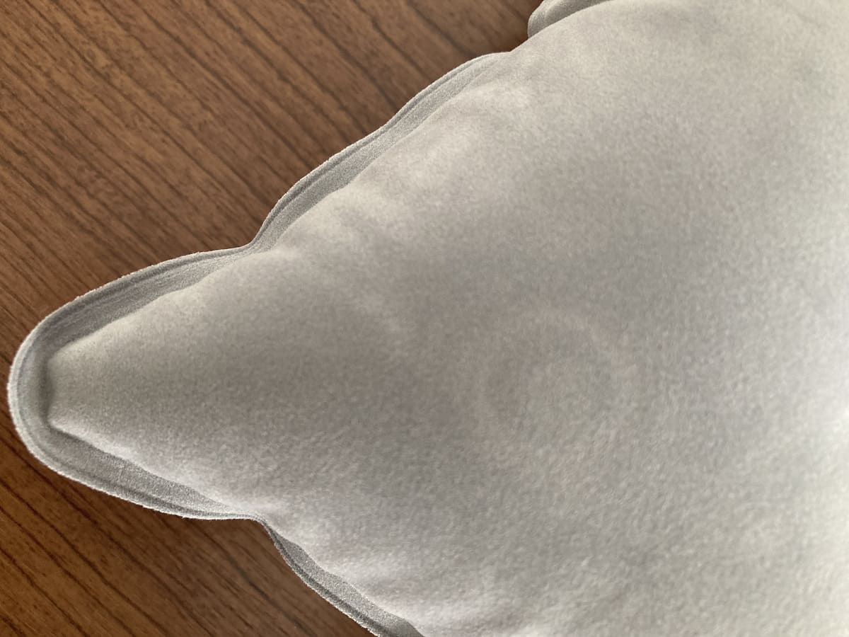 ダイソー「エアー枕」