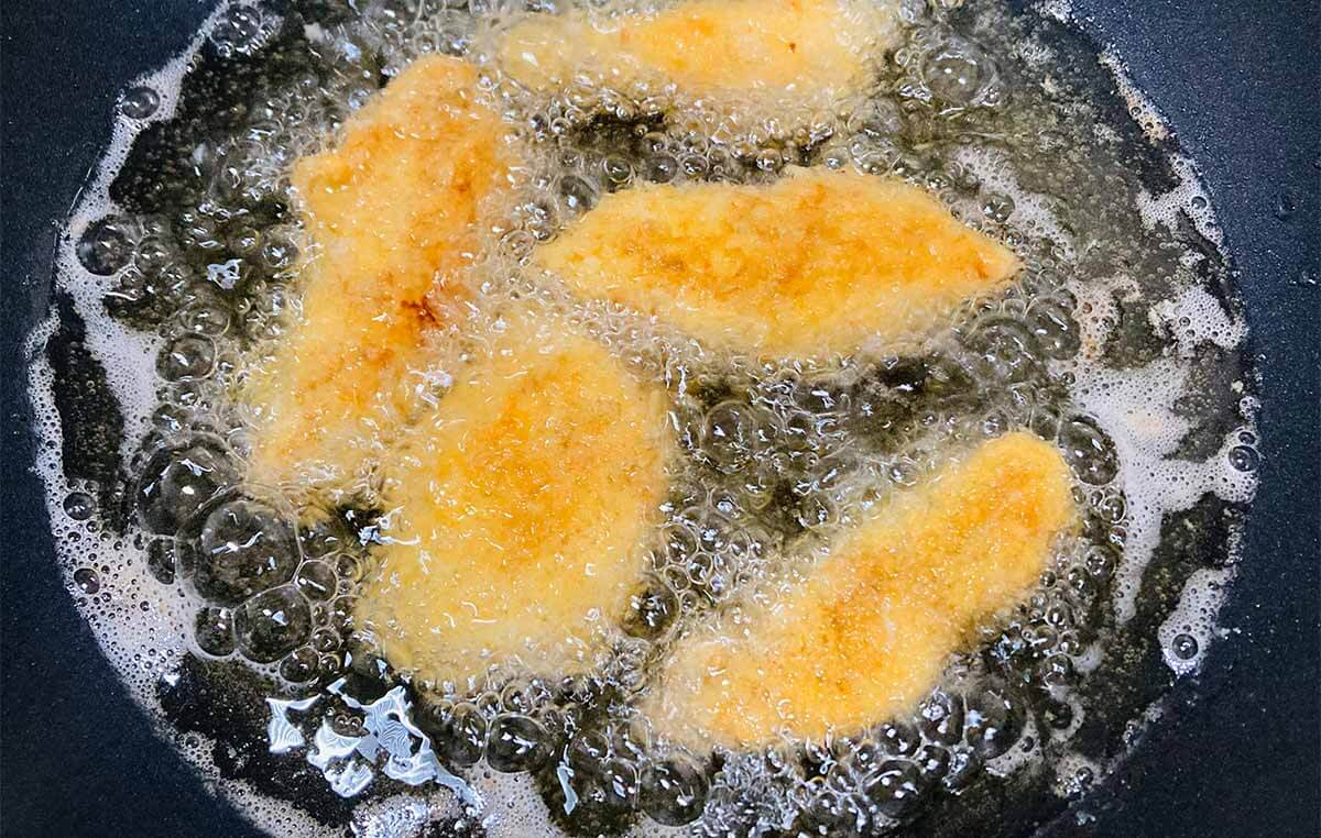 栗原はるみさん「鶏むね肉のソースフライ」