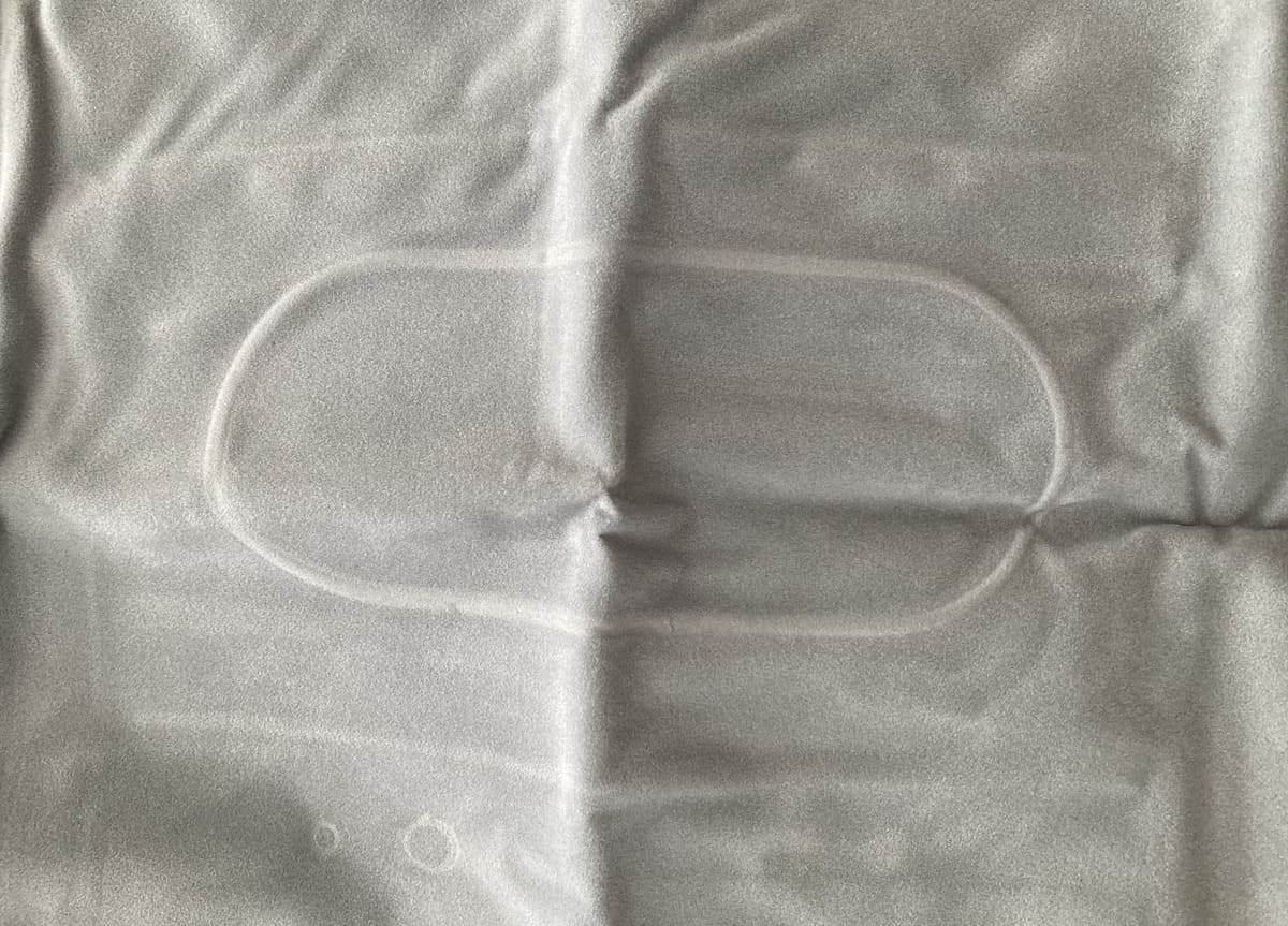 ダイソー「エアー枕」