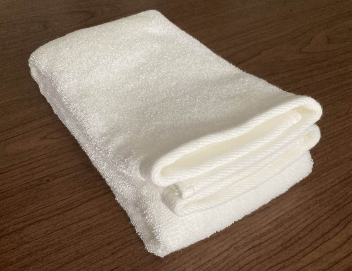 無印良品「ふっくらパイルフェイスタオル」